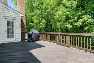 5017 Lindstrom Dr, Charlotte, NC 28226 - Photo 26