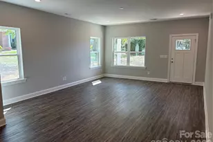 1074 Mackey Ct, Gastonia, NC 28056 - Photo 6