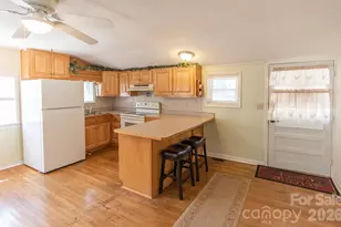 59 S Front St, Franklin, NC 28734 - Photo 4