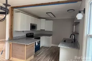 509 N Ransom St, Gastonia, NC 28052 - Photo 2