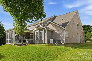 5068 Gladiola Way, Tega Cay, SC 29708 - Photo 8