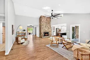 58 Camby Dr, Fairview, NC 28730 - Photo 4