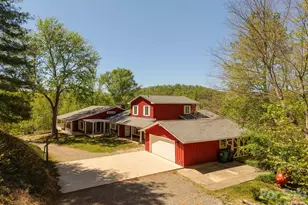 58 Camby Dr, Fairview, NC 28730 - Photo 2