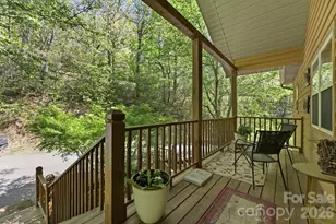 24 Pine Bluff Ln, Whittier, NC 28789 - Photo 8