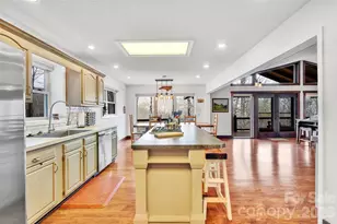 202 Tamarack Rd, Beech Mountain, NC 28604 - Photo 10