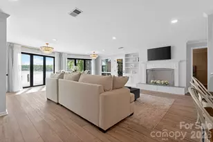 8611 Island Point Rd, Charlotte, NC 28278 - Photo 10
