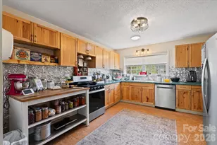 441 Hunters Glen Ln, Hendersonville, NC 28739 - Photo 12