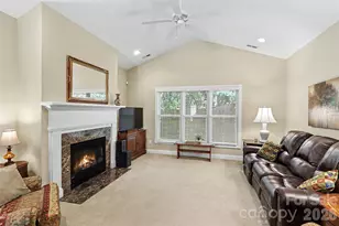 7926 Tigers Paw Dr, Huntersville, NC 28078 - Photo 4