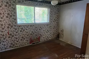 1600 Montana Dr, Charlotte, NC 28216 - Photo 10