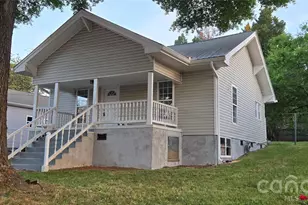 227 W B St, Newton, NC 28658 - Photo 4