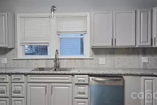 227 W B St, Newton, NC 28658 - Photo 16