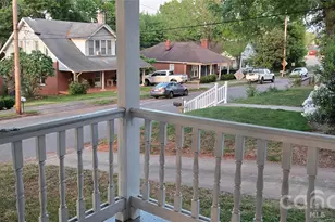 227 W B St, Newton, NC 28658 - Photo 10