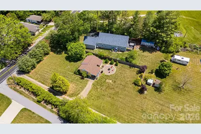 144 Macedonia Road, Asheville, NC 28804 - Photo 2