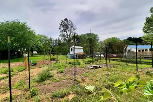 604 Substation St, Hendersonville, NC 28792 - Photo 2