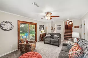 13611 Idlefield Ln, Matthews, NC 28105 - Photo 18