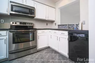 6124 Heath Ridge Ct, Charlotte, NC 28210 - Photo 6