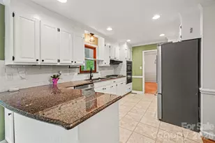 7928 Covey Chase Dr, Charlotte, NC 28210 - Photo 8