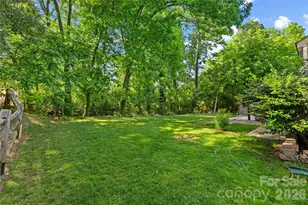 1518 Squirrel Lake Ct, Matthews, NC 28105 - Photo 10