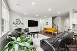 1031 Lookout Shls Dr, Fort Mill, SC 29715 - Photo 20