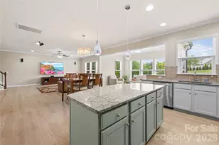 1084 Crescent Moon Dr, Fort Mill, SC 29715 - Photo 16