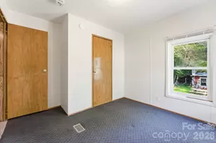 1200 Barkers Creek Rd, Whittier, NC 28789 - Photo 28