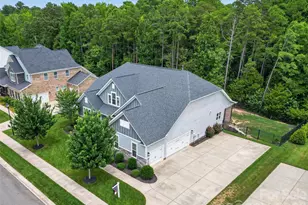 137 Trelawn St, Fort Mill, SC 29715 - Photo 2