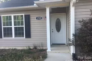 1709 Brookhill Ln, Lancaster, SC 29720 - Photo 2