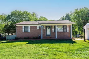 2649 Westview Acres St, Hickory, NC 28601 - Photo 2
