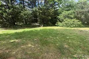 116 Grainger Ln, Statesville, NC 28625 - Photo 2