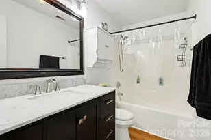 9423 Swallowtail Ln, Charlotte, NC 28269 - Photo 24