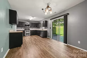 9423 Swallowtail Ln, Charlotte, NC 28269 - Photo 6