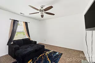 9423 Swallowtail Ln, Charlotte, NC 28269 - Photo 18