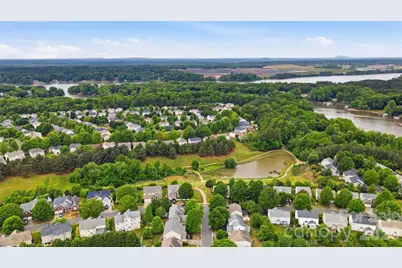 9013 Gailes Drive, Charlotte, NC 28278 - Photo 36