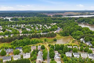 9013 Gailes Dr, Charlotte, NC 28278 - Photo 36