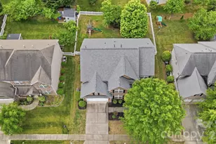 9013 Gailes Dr, Charlotte, NC 28278 - Photo 38
