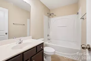 9013 Gailes Dr, Charlotte, NC 28278 - Photo 26