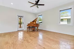200 Stafford St, Black Mountain, NC 28711 - Photo 8