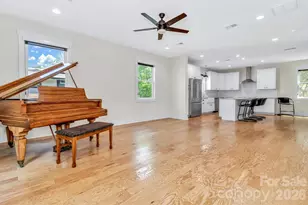200 Stafford St, Black Mountain, NC 28711 - Photo 6