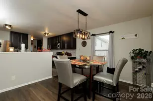 6135 Blue Ash Ln, Charlotte, NC 28215 - Photo 12