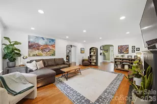 431 9th St NW, Hickory, NC 28601 - Photo 8