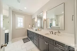 408 Melbourne Ct, Charlotte, NC 28209 - Photo 30