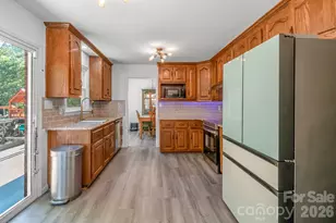 6070 Ferncliff Dr, Concord, NC 28027 - Photo 10