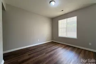6017 Black Bear Ct, Charlotte, NC 28214 - Photo 8