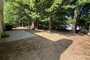 6017 Black Bear Ct, Charlotte, NC 28214 - Photo 2