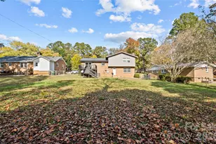 7037 Crossridge Rd, Charlotte, NC 28214 - Photo 36