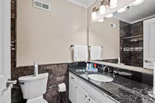 7037 Crossridge Rd, Charlotte, NC 28214 - Photo 18