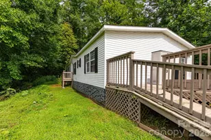 205 Sleepy Holw Dr, Mars Hill, NC 28754 - Photo 16