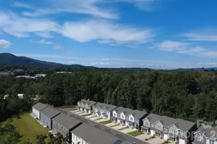 24 Cain Holw Wy, Asheville, NC 28806 - Photo 2