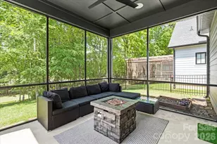 14125 Shelburne Vlg Dr, Charlotte, NC 28278 - Photo 34