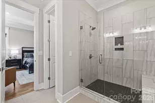 14125 Shelburne Vlg Dr, Charlotte, NC 28278 - Photo 18